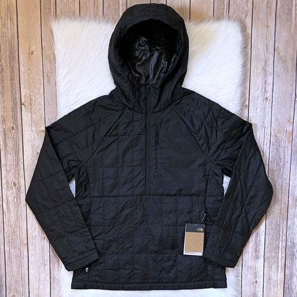 The North Face Women’s Circaloft 1/4 Zip Pullover Black Jacket - Picture 2 of 11